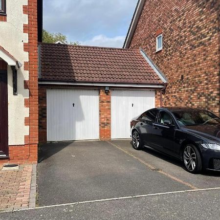 Ashford Holiday Home Smithy Drive Sleeps 5 Free Wifi And Vehicle Parking Kingsnorth Εξωτερικό φωτογραφία
