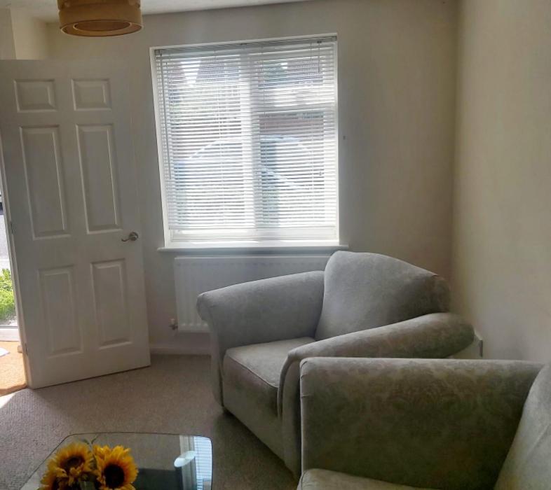 Ashford Holiday Home Smithy Drive Sleeps 5 Free Wifi And Vehicle Parking Kingsnorth Εξωτερικό φωτογραφία