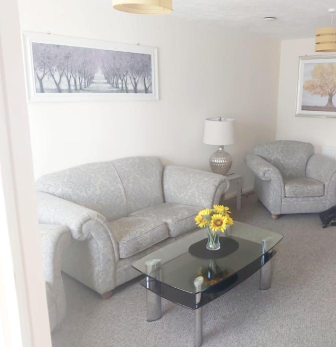 Ashford Holiday Home Smithy Drive Sleeps 5 Free Wifi And Vehicle Parking Kingsnorth Εξωτερικό φωτογραφία